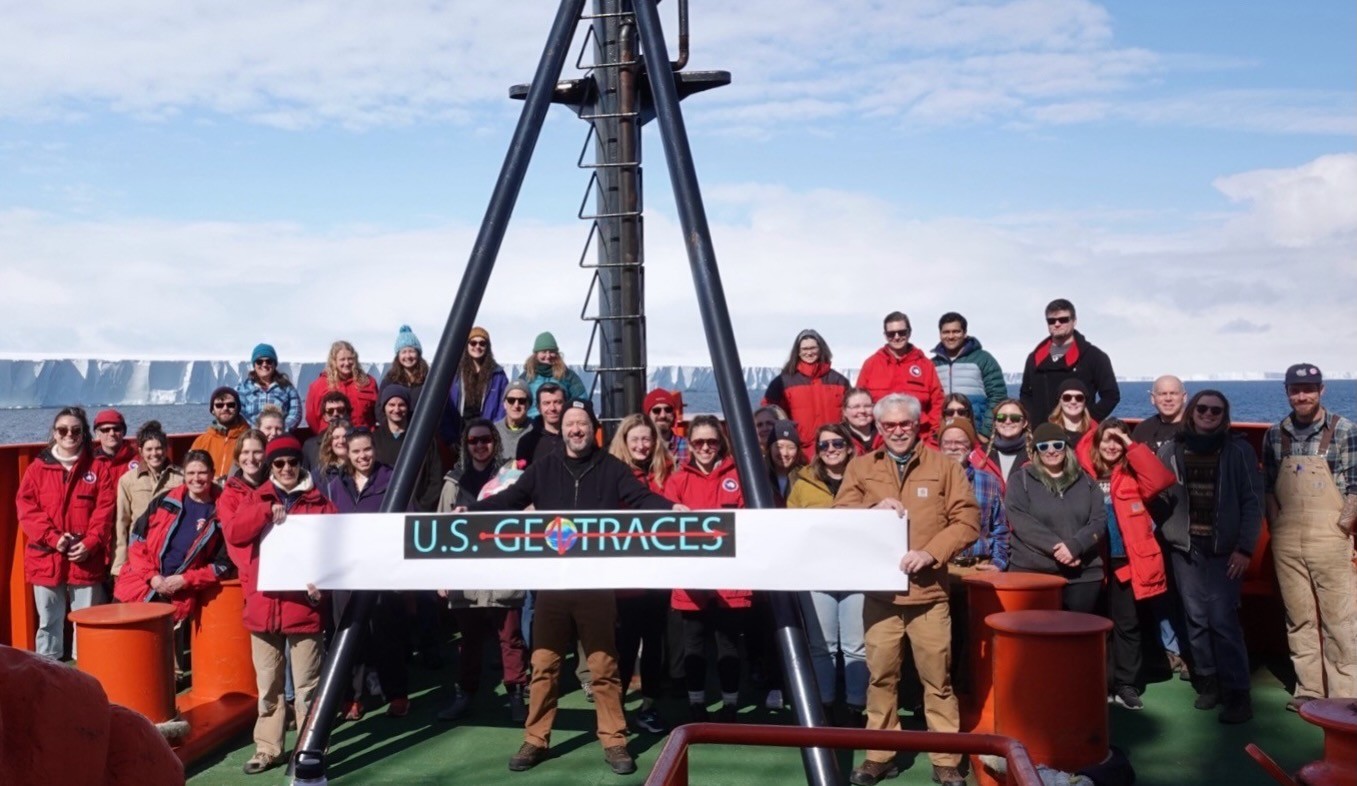 GP17-ANT Science Team near the Getz Ice Shelf. Source: GP17-ANT Cruise Report GP17-ANT Science Team near the Getz Ice Shelf. Source: GP17-ANT Cruise Report